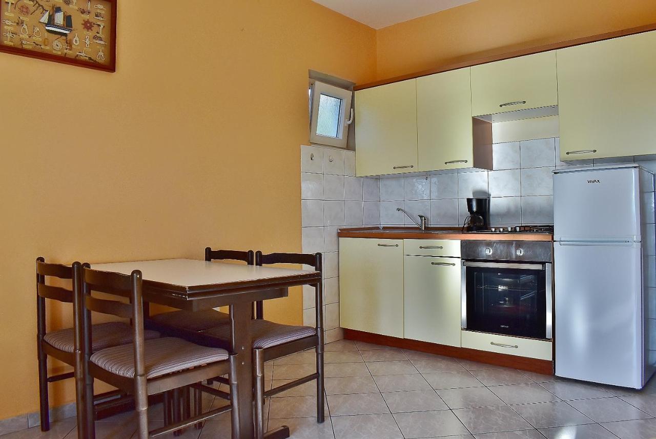 Apartments Felicce Banjol Luaran gambar